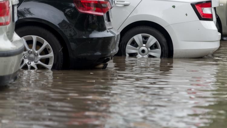 Des alertes pluie et inondation : la météo s'emballe dans le sud de la France
