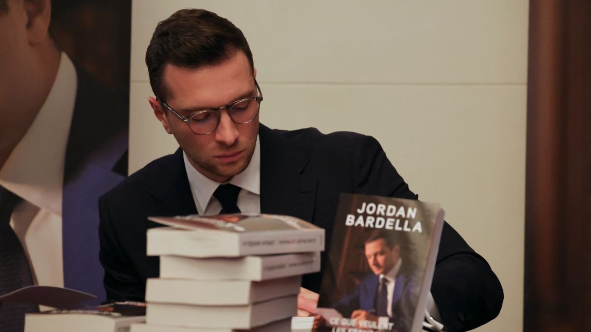 Jordan Bardella victime d'une agression inattendue lors d'une séance de dédicaces
