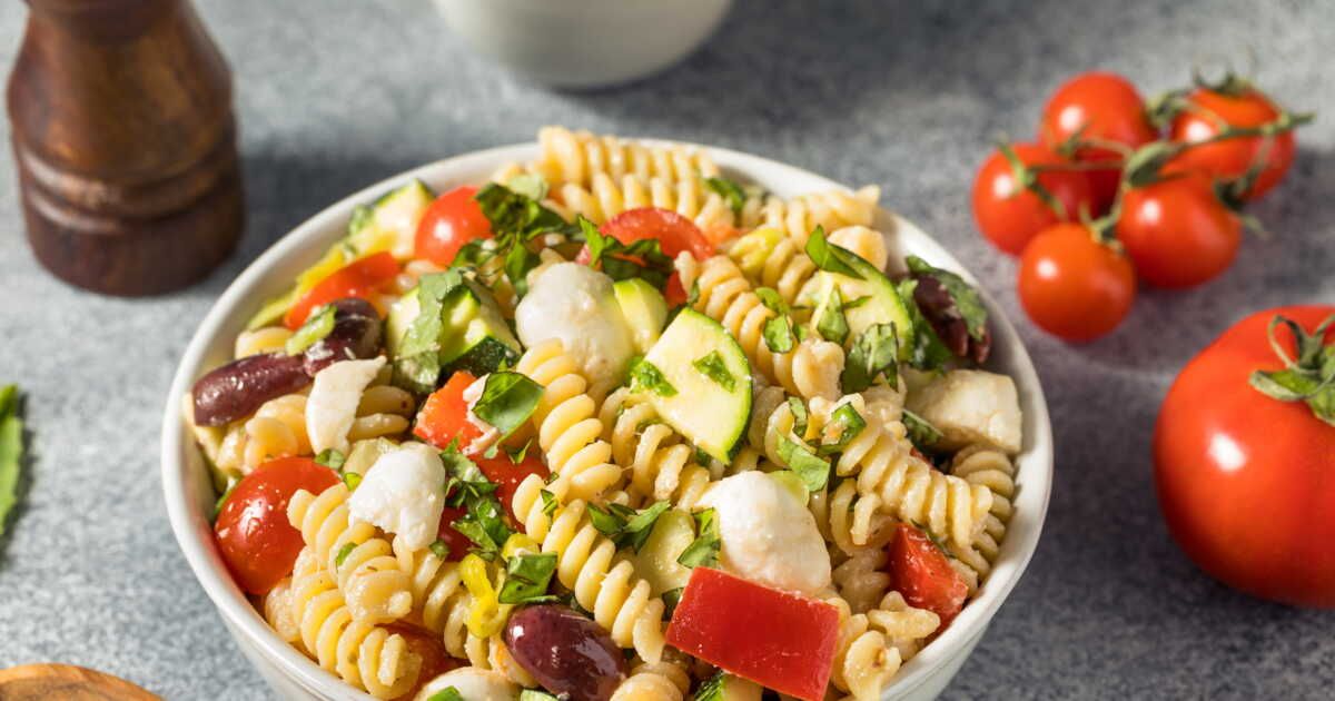 La salade de pâtes à l’italienne : l'accompagnement parfait pour vos barbecues estivaux