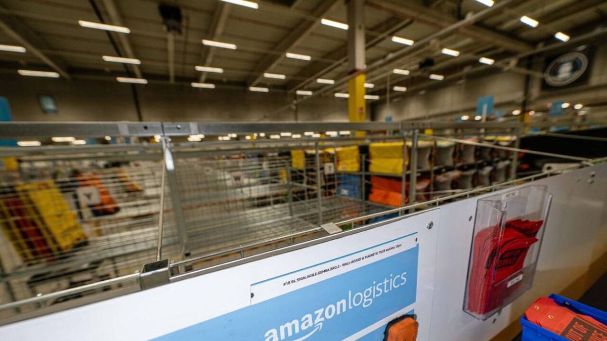 Une employée d'Amazon obtient justice après avoir été mise à l'écart pour grossesse