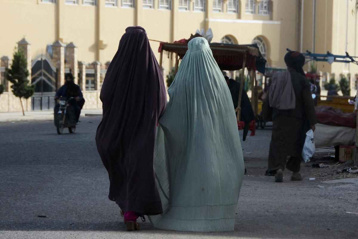 L'ONU exhorte les talibans à permettre aux femmes afghanes de reprendre le travail humanitaire