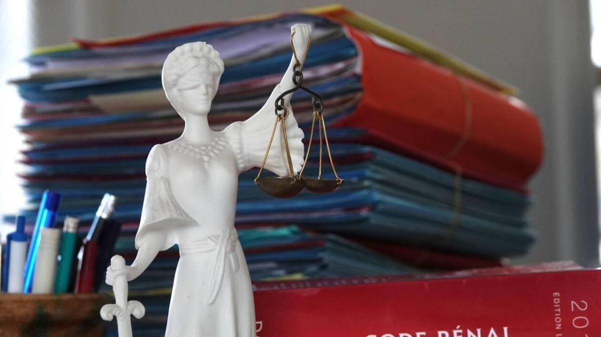 Viol d'une adolescente à Paris : trois suspects mis en examen