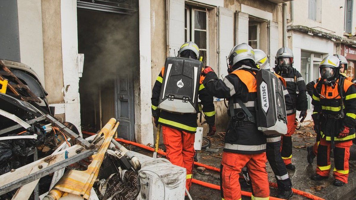 Une nuit de flammes à Laroque-d'Olmes : l'ancienne pharmacie ravagée