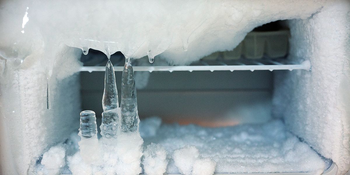 Dégivrer votre frigo : 5 astuces de grand-mère