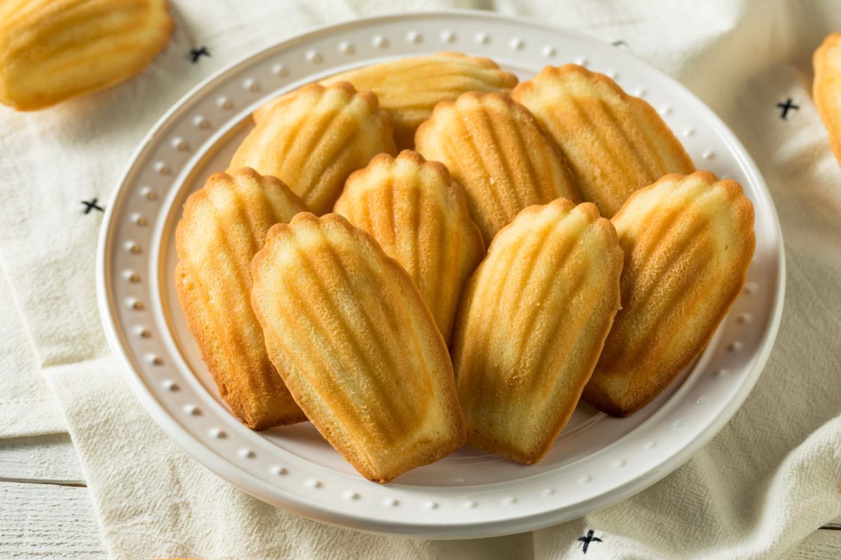 Découvrez la recette incontournable des madeleines de Cyril Lignac