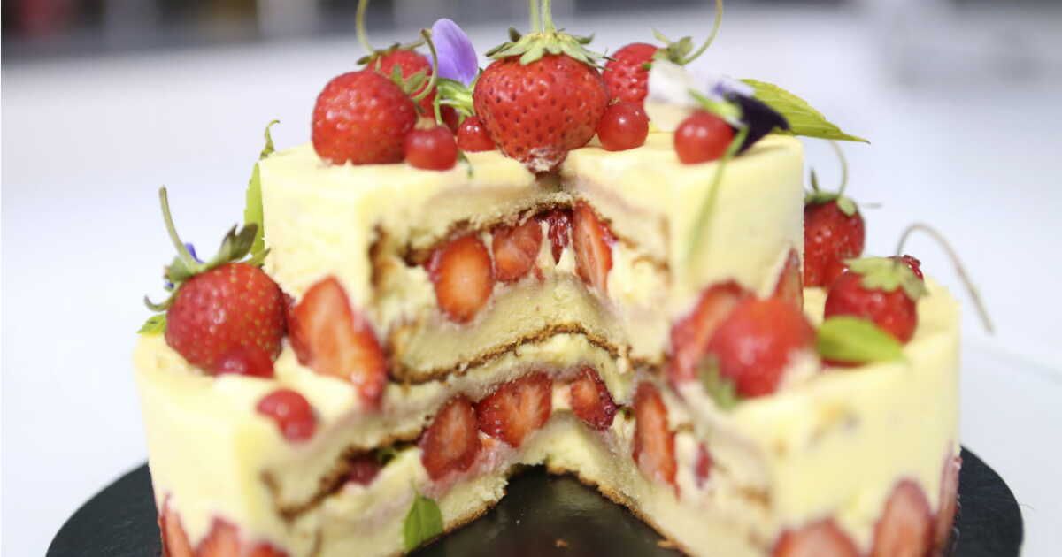 Le fraisier réinventé : une délicieuse création de Jonathan Blot