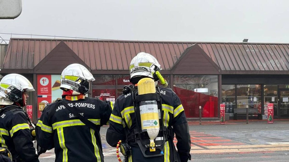 Urgente : Évacuation d'un supermarché à La Ferté-Bernard suite à une odeur inquiétante