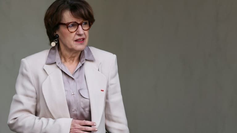 Les agriculteurs en colère s'unissent contre l'abattage des troupeaux