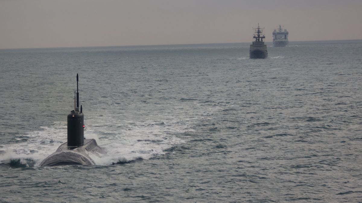 Krasnodar : le sous-marin furtif russe qui sème l'inquiétude dans la Manche