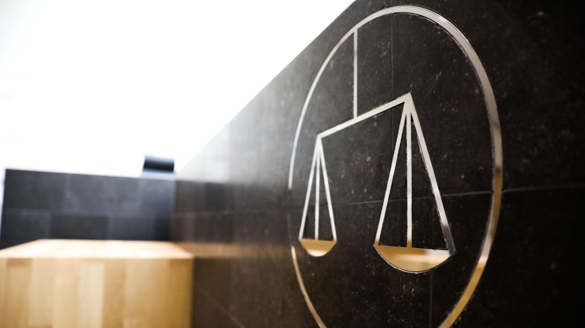 Menacée, la mère de l'enfant tondu se confie : pourquoi elle n'a pas porté plainte plus tôt