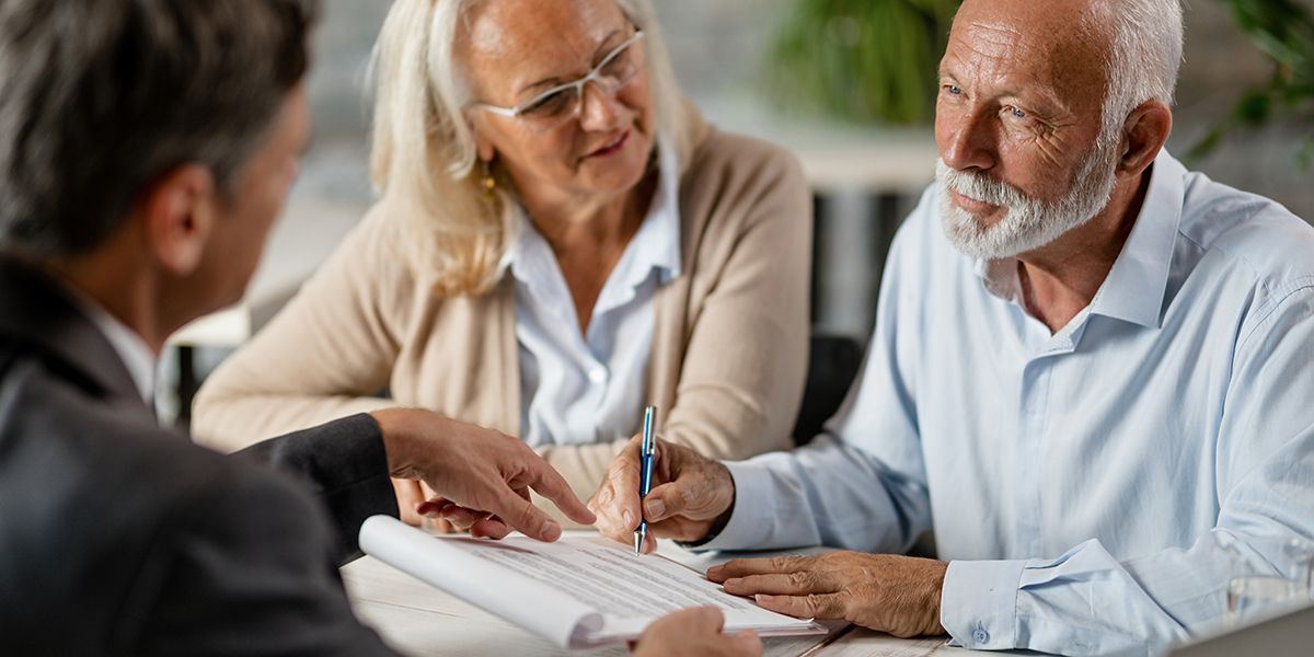 Regrouper ses contrats d'assurance : avantage ou inconvénient ?