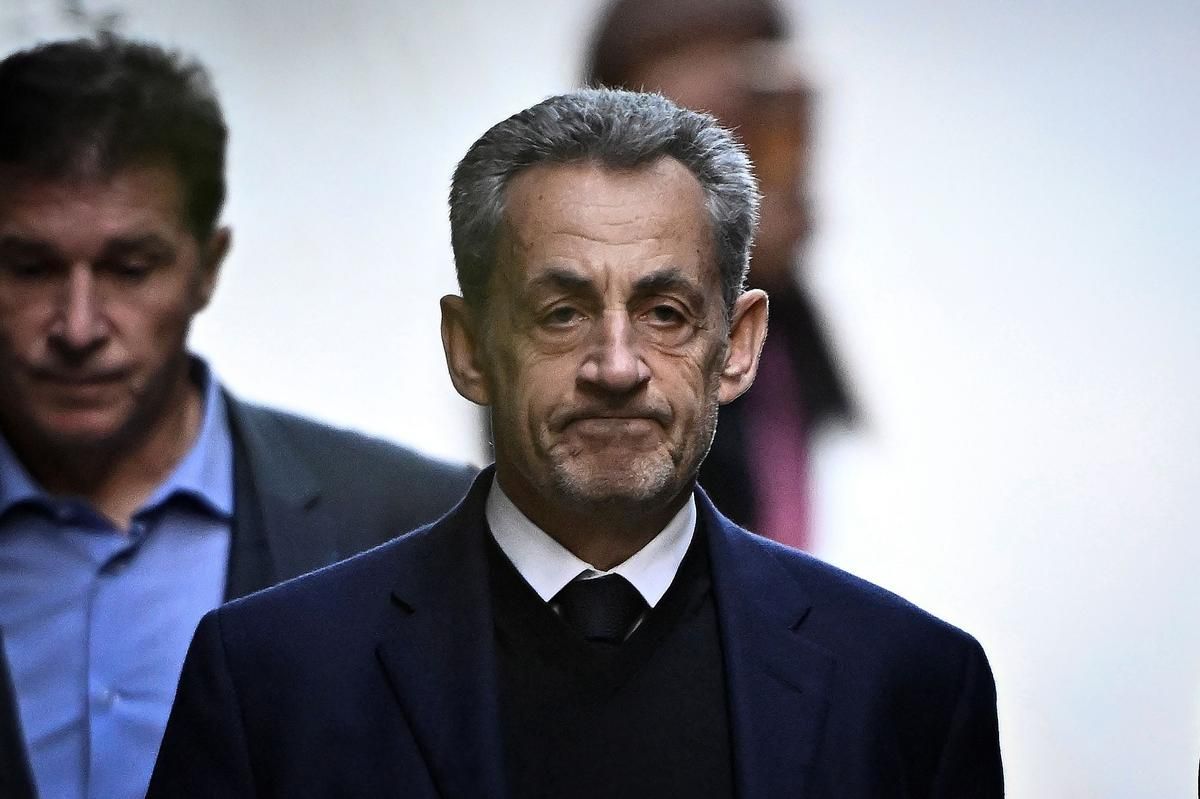 Des avocats sonnent l'alarme sur la déontologie de Nicolas Sarkozy