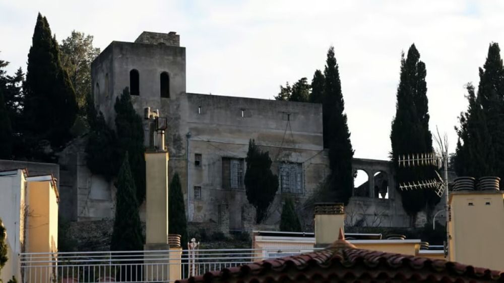 La maire de Cassis sous le feu des projecteurs après des perquisitions