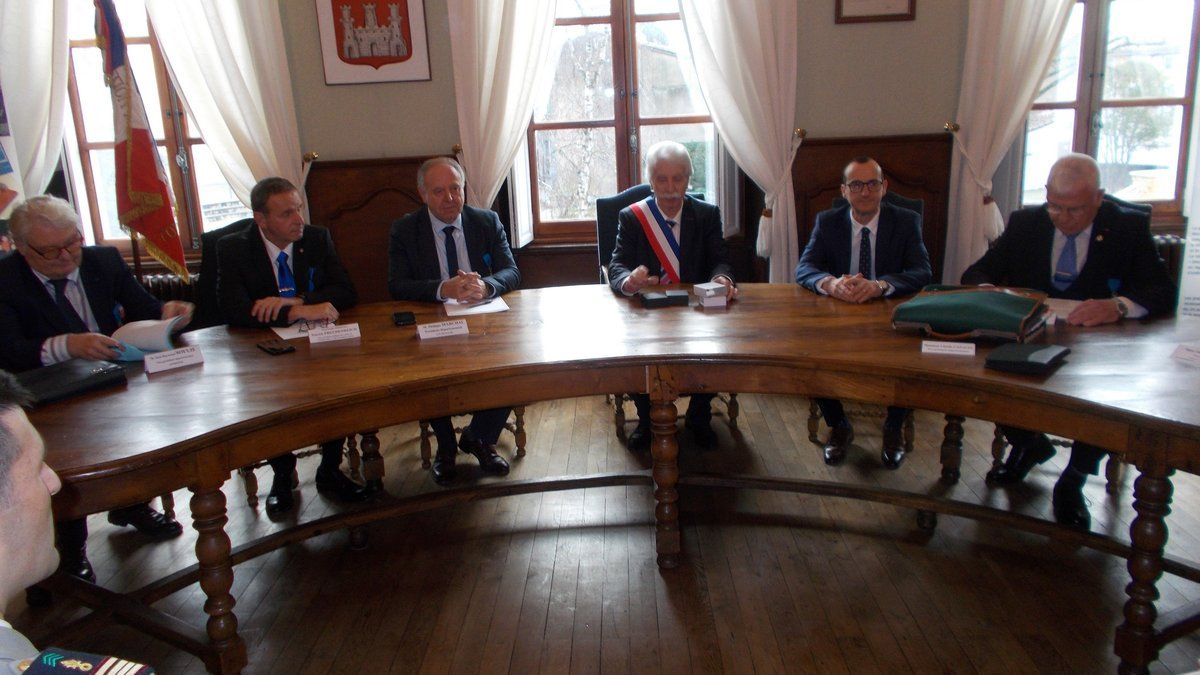 L'Ordre National du Mérite : Un nouveau souffle pour le civisme jeunes