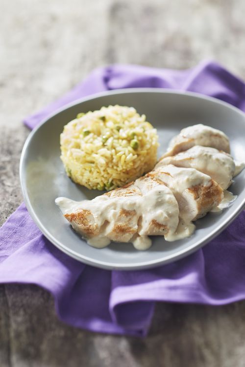 L'exquise alliance du riz basmati au safran et de poulet crémeux