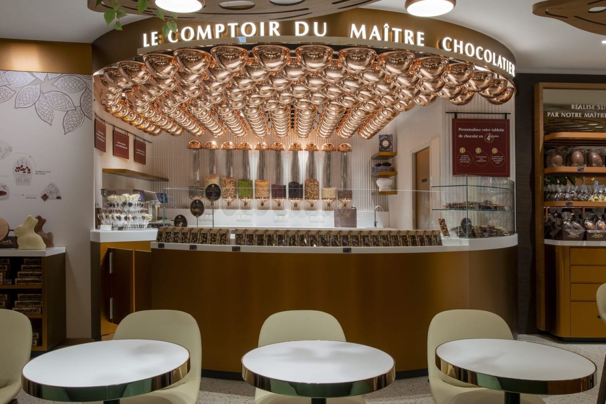 Atelier de personnalisation de chocolat chez Lindt