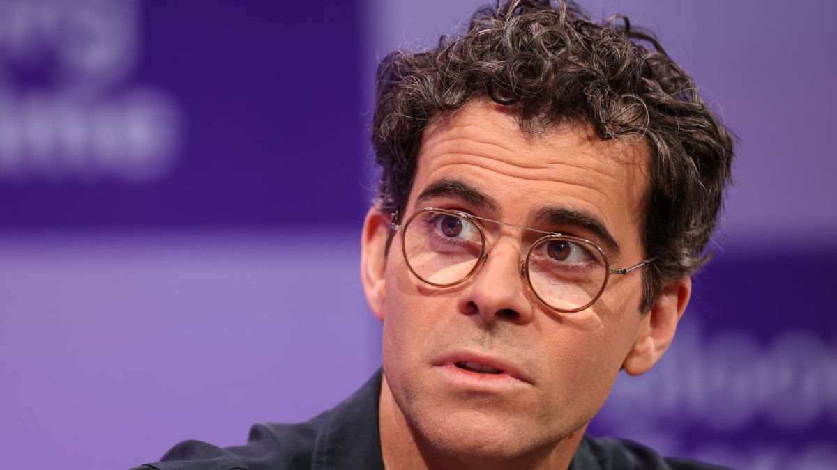 Les risques des contenus générés par IA : l'alerte du patron d'Instagram