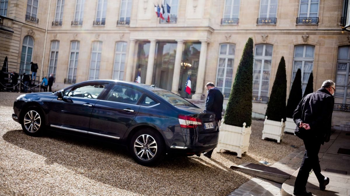 La fin des privilèges éternels pour les anciens ministres : changement de cap en France