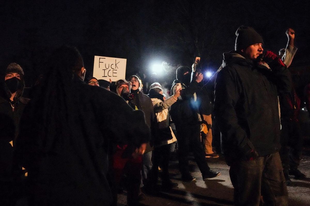 Trump menace d'invoquer l'Insurrection Act à Minneapolis