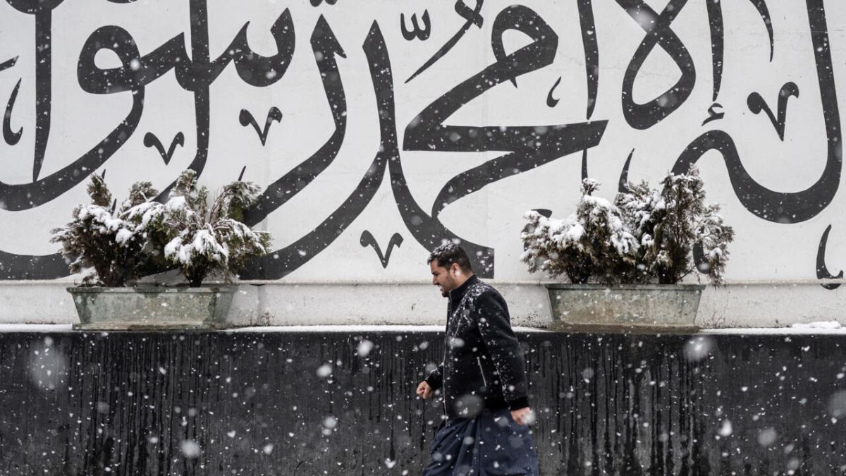 La magie des premières neiges à Kaboul : un souffle d’espoir