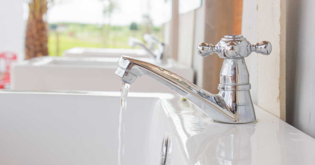 la petite astuce étonnante pour empêcher le calcaire de s'installer sur vos robinets