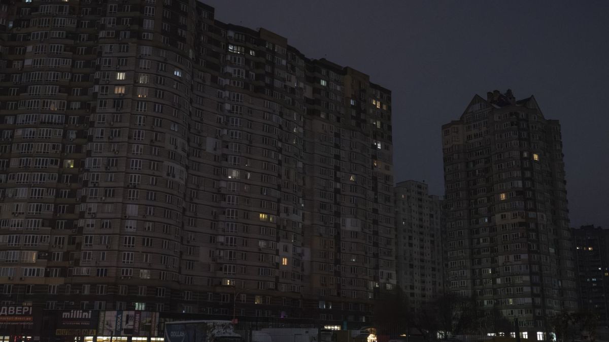 Kiev sous le froid : 1 600 bâtiments privés de chauffage après les frappes russes