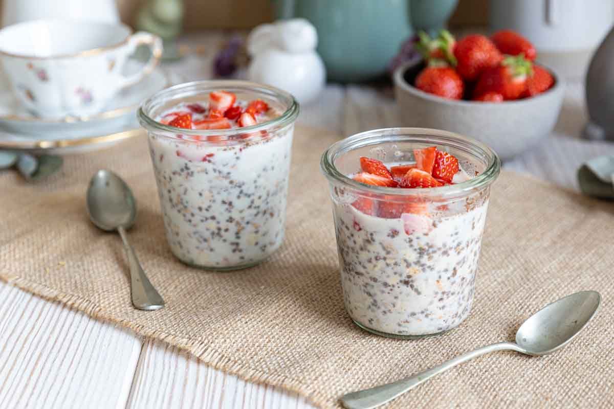 Overnight oats aux fraises : une préparation rapide pour des matins délicieux