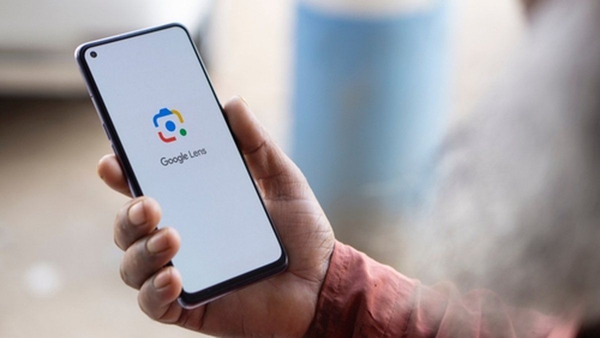 Comment éviter les arnaques en ligne : conseils pour repérer les faux et les photos générées par l'IA