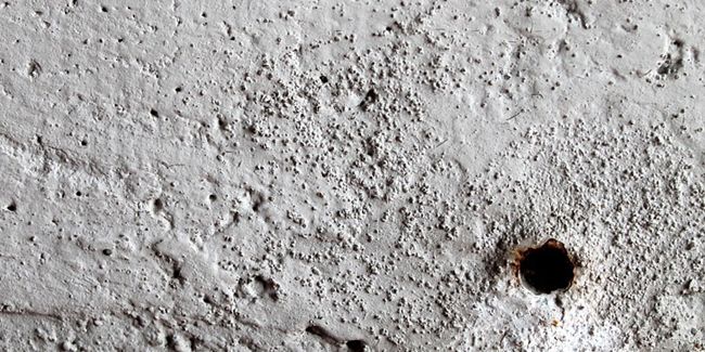 Comment reboucher un trou dans un mur ?