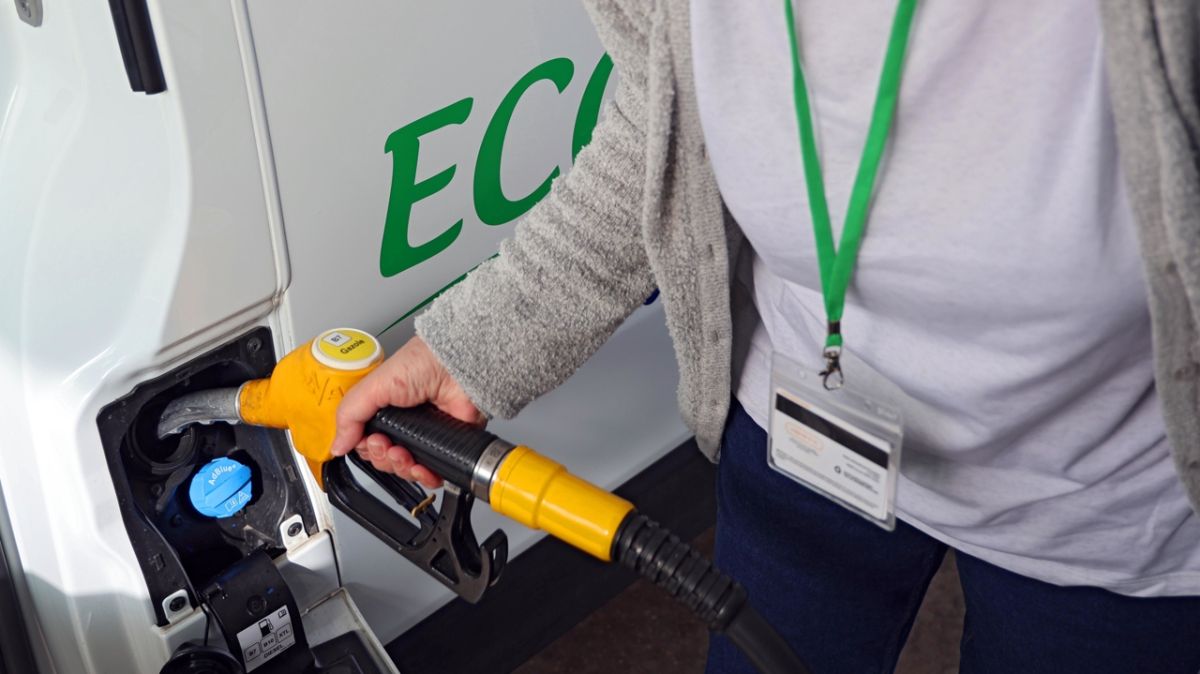 Le gouvernement défend la transparence sur les recettes fiscales des carburants