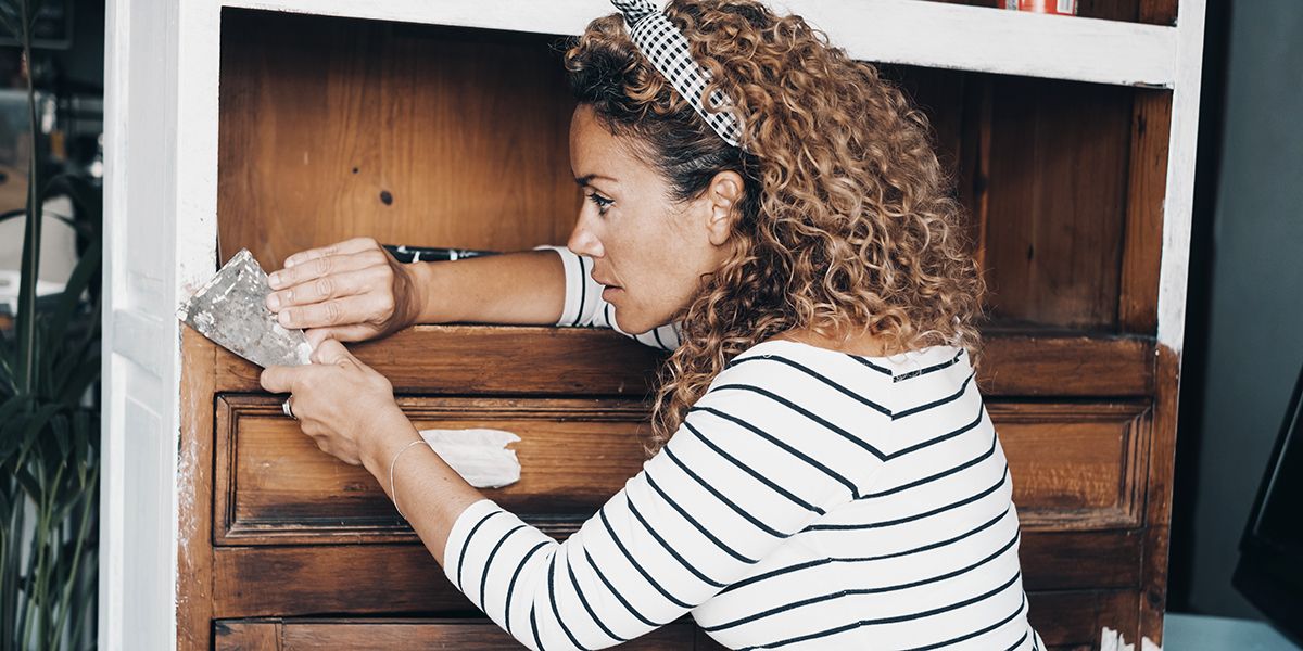 Redonner vie à vos meubles : astuces et conseils pour un relooking réussi