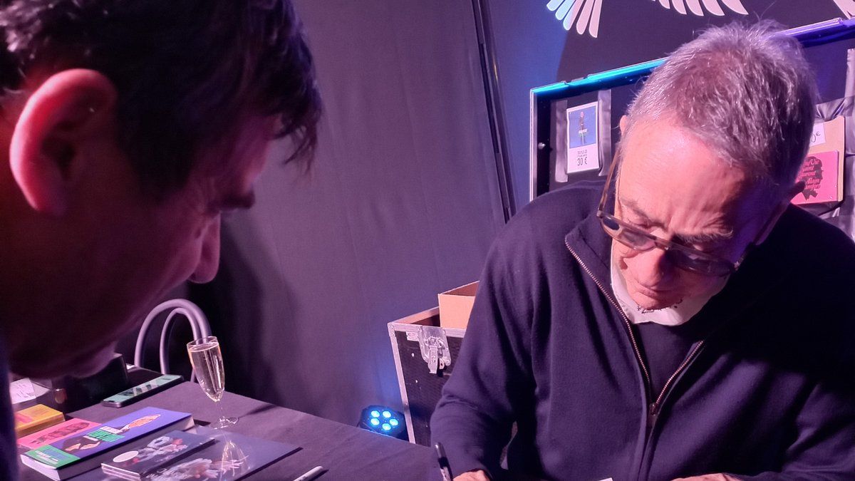 Alain Chamfort fait vibrer Altigone avec un moment inoubliable