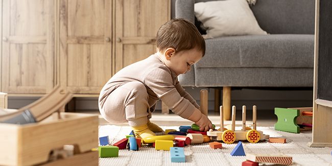 Des solutions naturelles pour nettoyer les jouets des enfants en toute sécurité