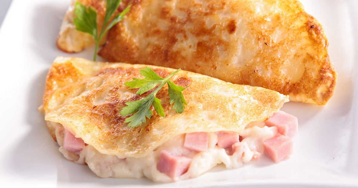 La recette incontournable des crêpes jambon-fromage pour régaler la famille
