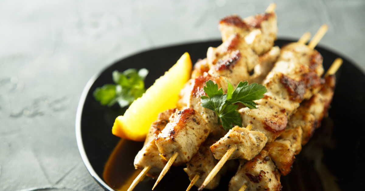 Cuisiner des brochettes de poulet et dinde au barbecue : nos recettes incontournables