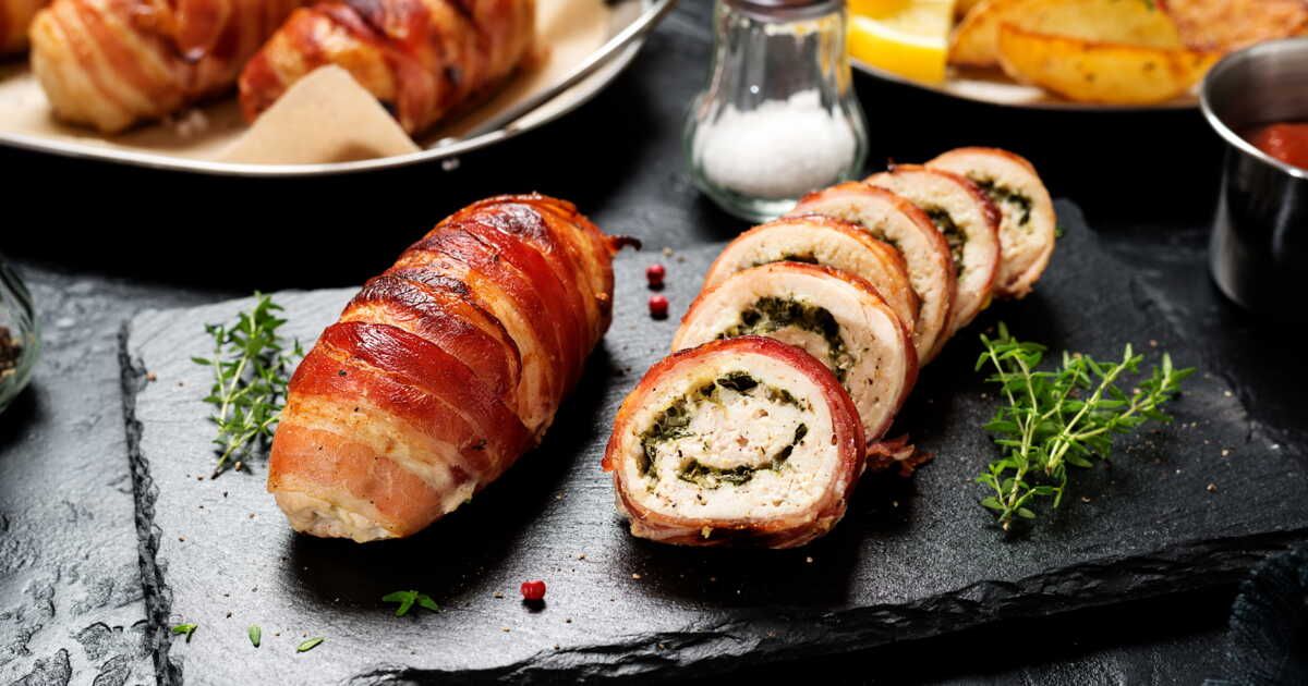 Une recette gourmande et rapide : le poulet roulé au jambon et mozzarella qui fait sensation