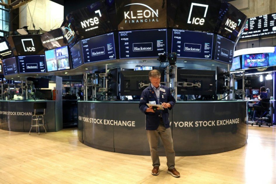 Wall Street s'enfonce sous le poids des taux d'intérêt
