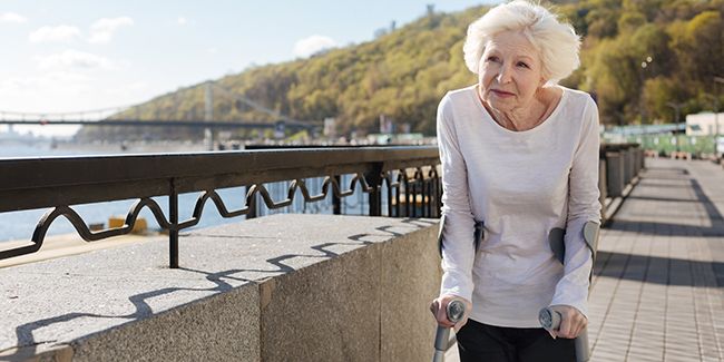 Prothèse de hanche : une intervention qui redonne vie aux seniors
