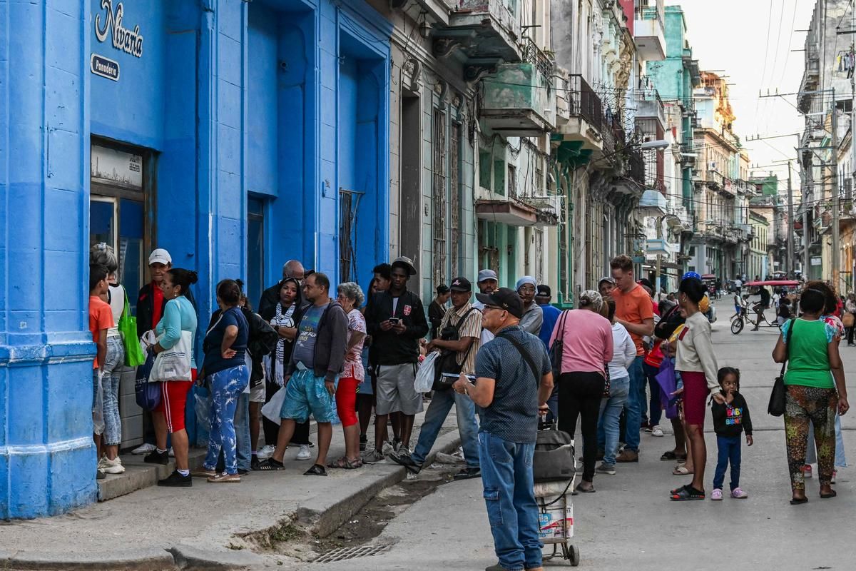 Cuba et États-Unis : une aide humanitaire de 100 millions en discussion