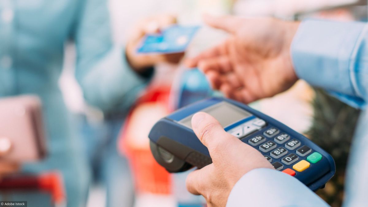 Le guide pour éviter le blocage de votre carte bancaire