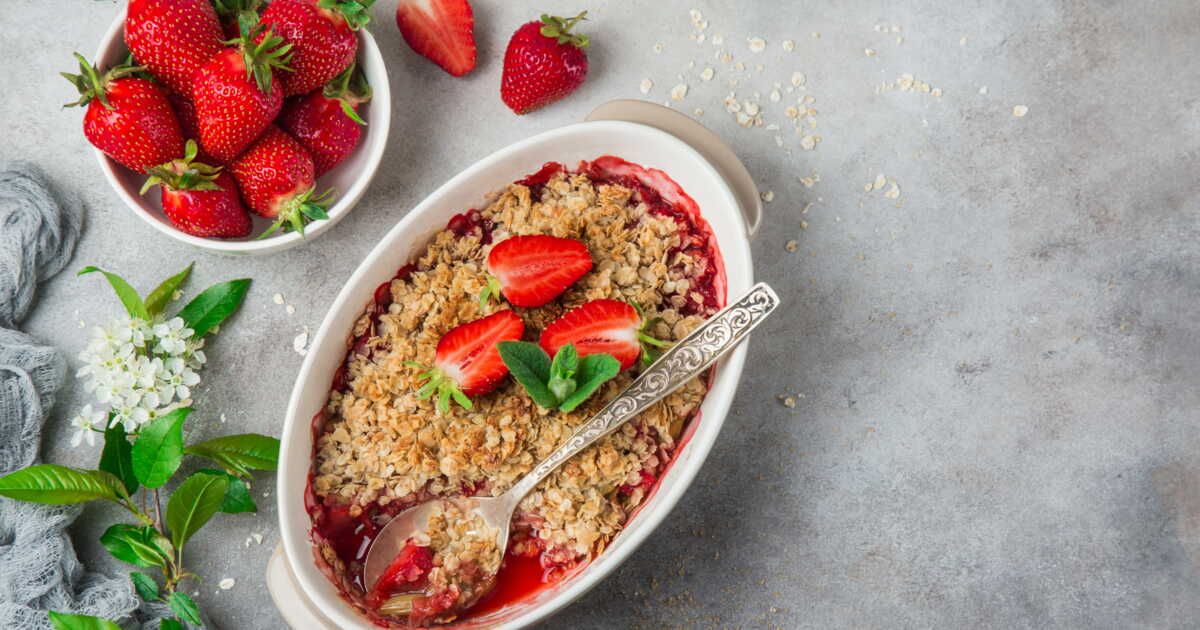 Les délices de fraises et rhubarbe : recettes irrésistibles
