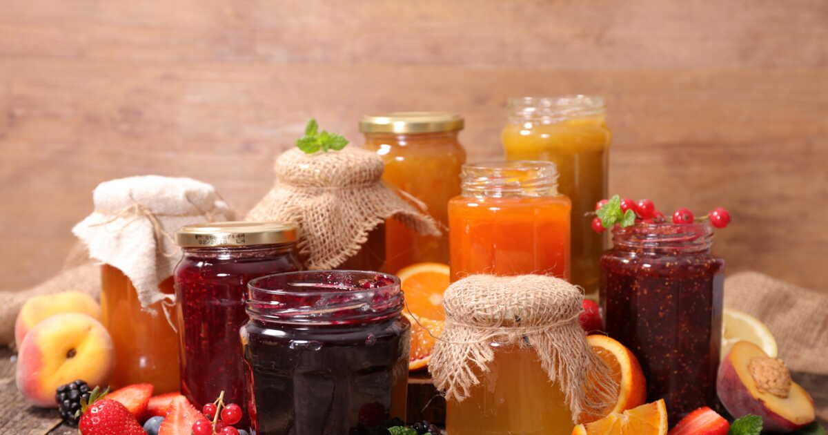 Les délices d'été en pots : confitures incontournables à savourer