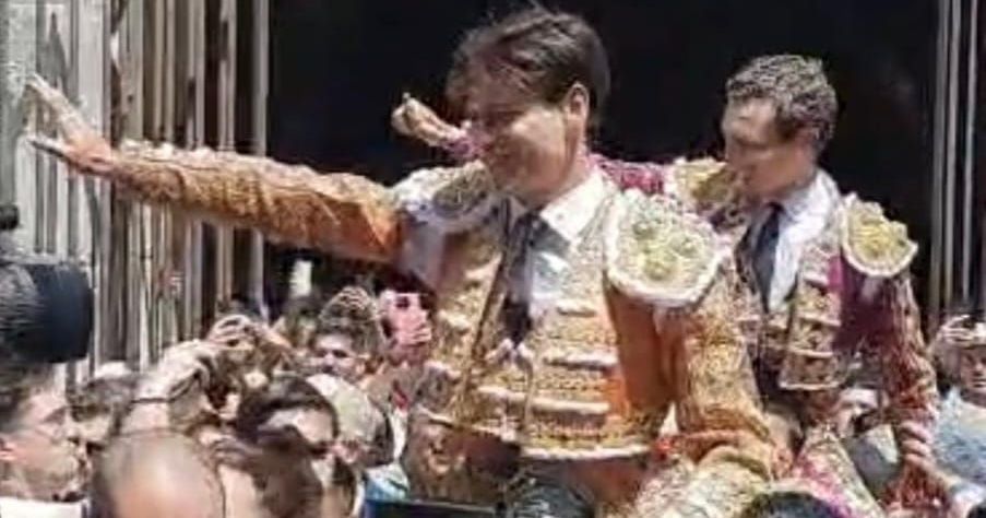 La victoire éclatante d'El Rafi et Adriano aux arènes de Nîmes