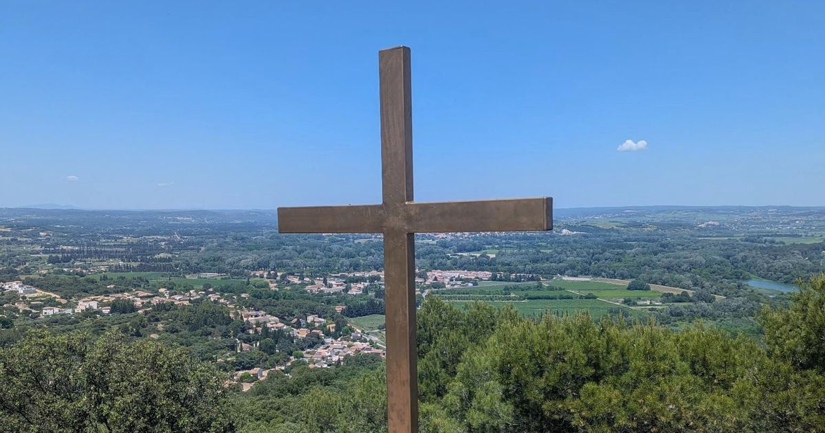 La croix de Comps suscite une vive polémique, l'association réclame la laïcité