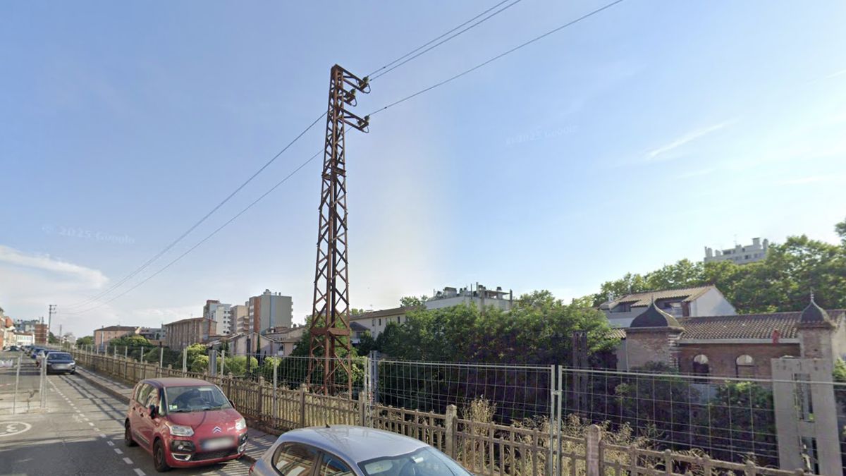 Un tragique accident à Toulouse : un jeune homme chute d'un pylône électrique