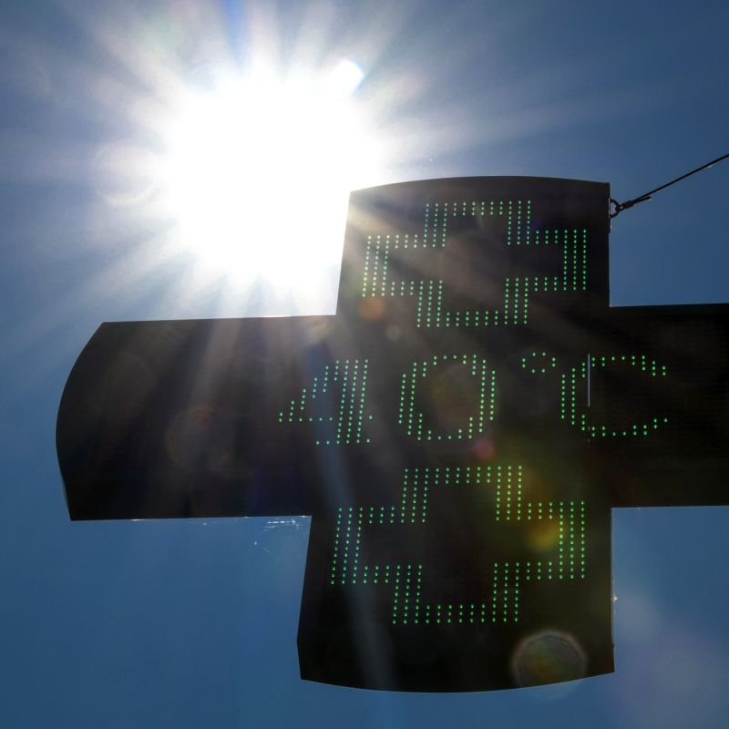 S'habiller léger au travail pendant la canicule : quelles sont les règles ?