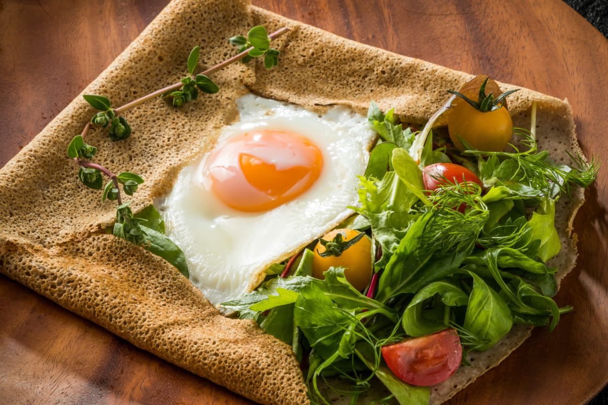 Étonnez vos invités avec la recette inratable de galettes complètes par Cyril Lignac