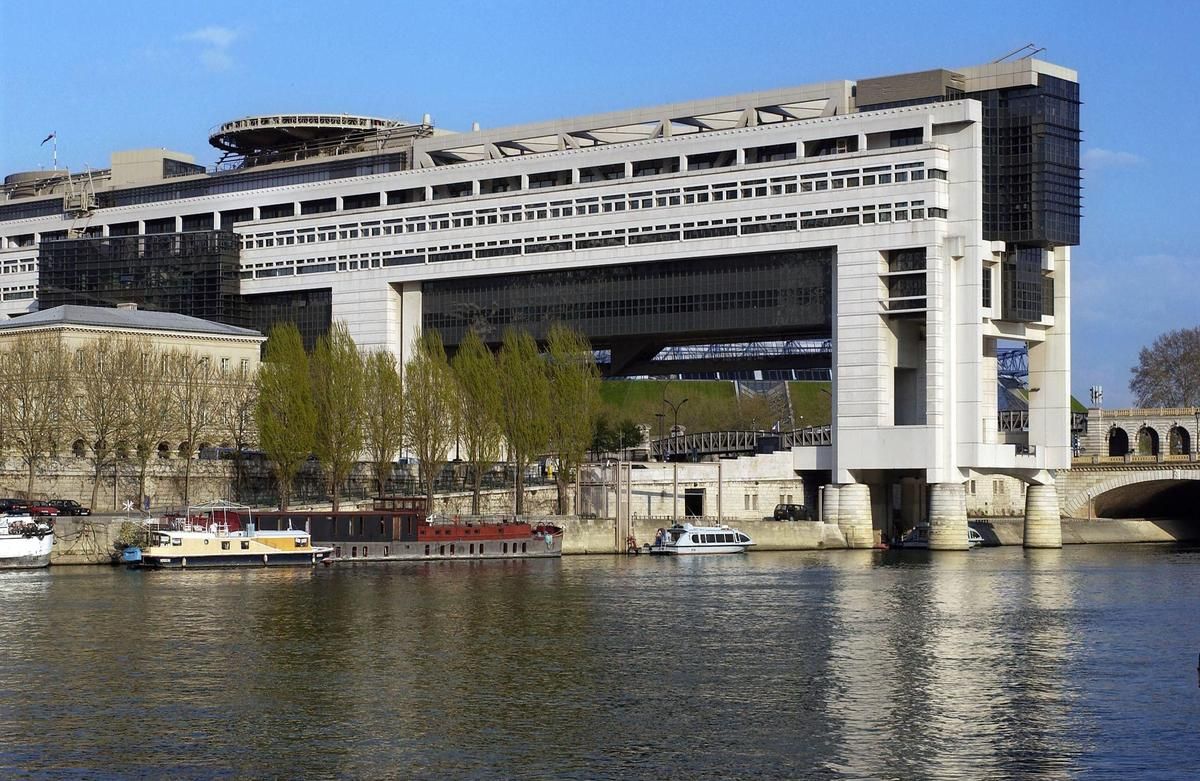 Le gouvernement français s'attaque à son budget face à la crise au Moyen-Orient