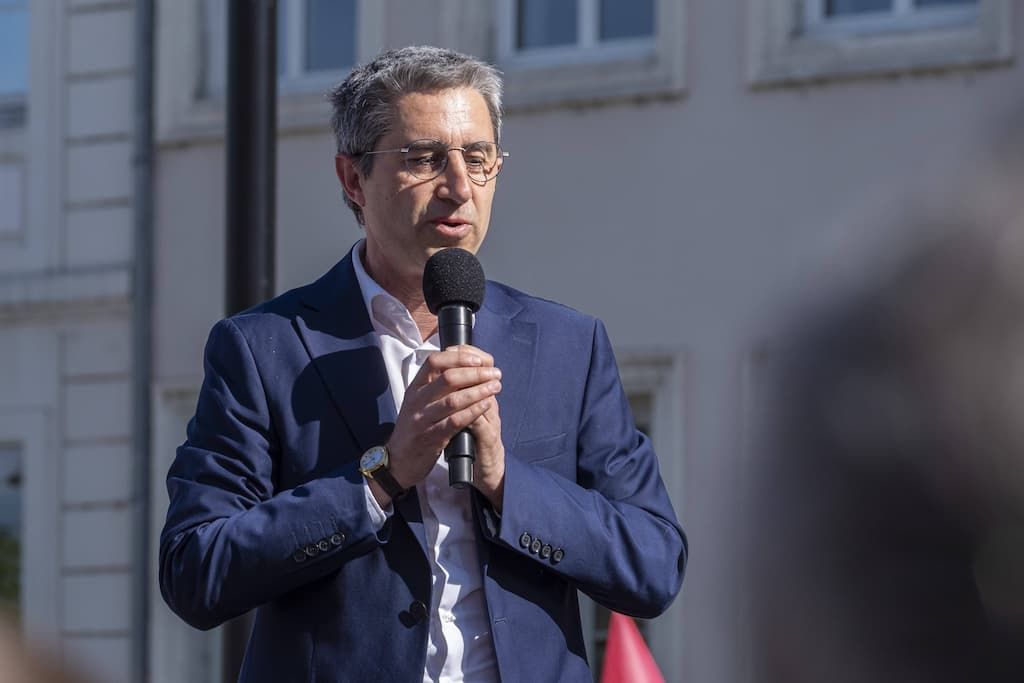 François Ruffin, une voix isolée dans la tempête politique