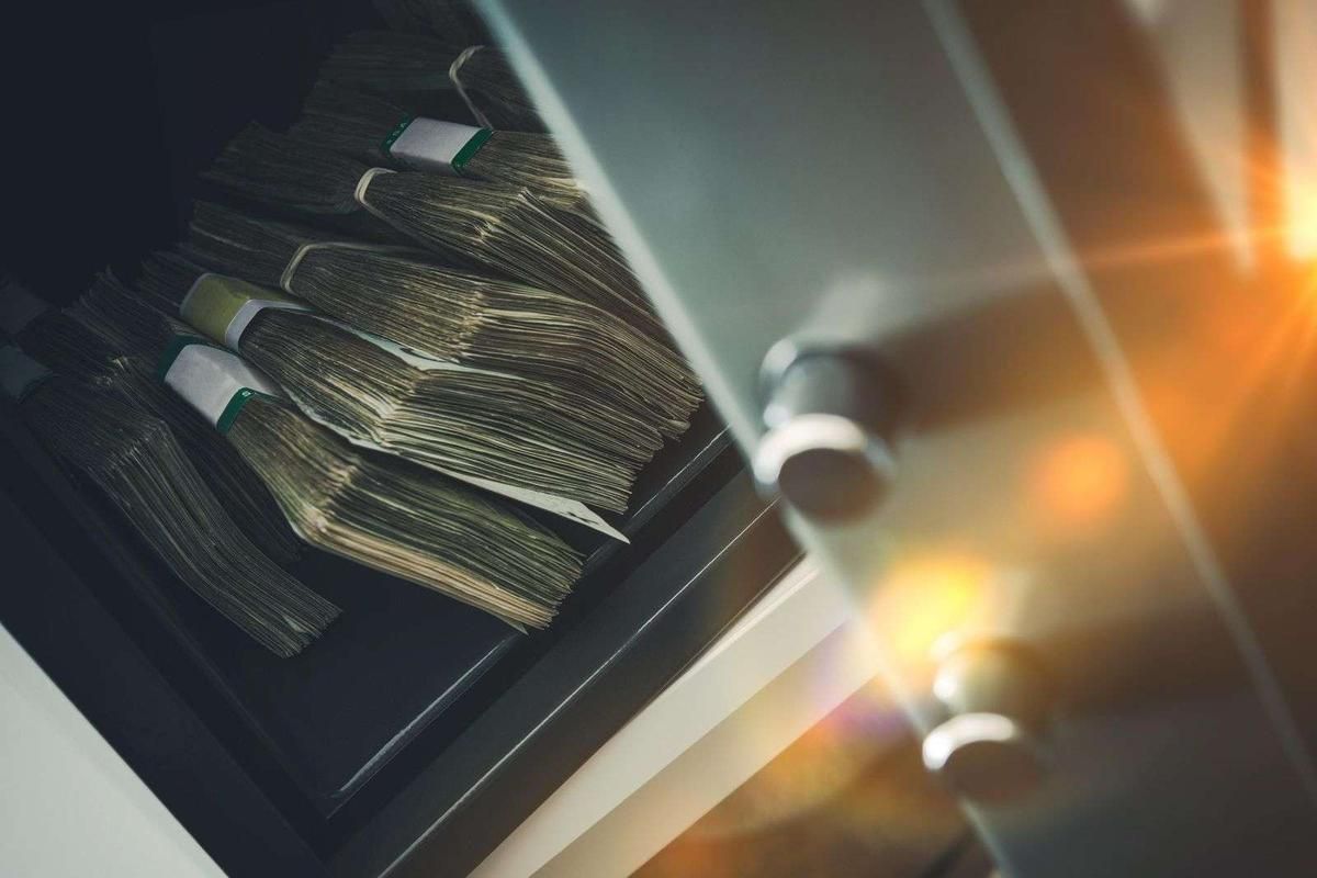 Un vol audacieux à Marmande : 8 000 euros et bijoux disparus d'un coffre-fort